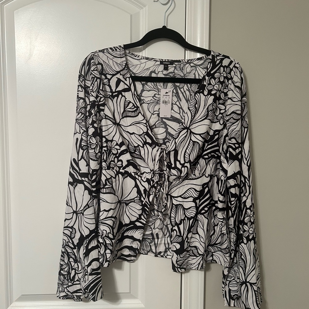 Express Floral Black and White Women's Top